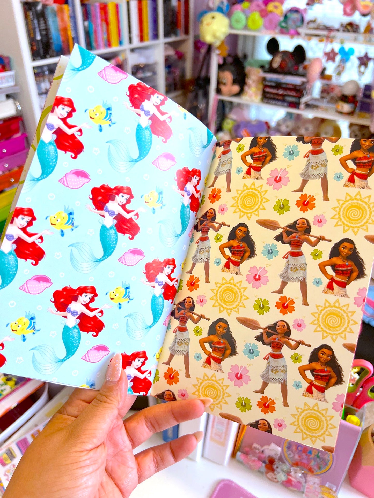 Vol.4 - Princess Edition / Paper Booklet (LIMITED)