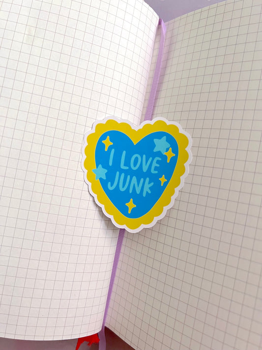 I love Junk / Die Cut Sticker